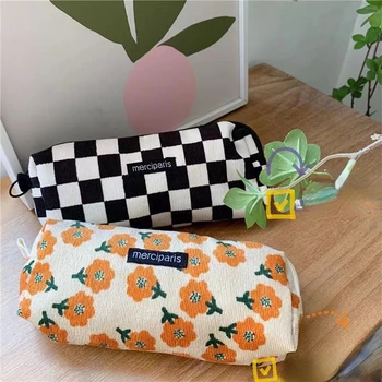 Японски ретро Вельветовая чанта за съхранение на цветя Косметичка Студентски канцеларски материали, Детски ученически пособия Сладко чанта Корейски молив случай