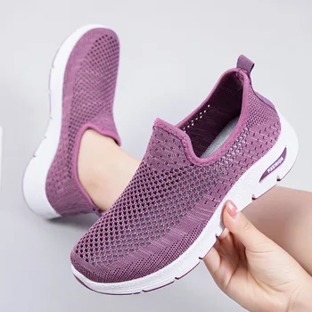 Летни дамски обувки от окото на материала, новост 2023, Вязаная дишаща ежедневни дамски обувки с мека подметка на средна и напреднала възраст