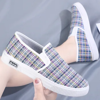 Корейската версия на Спортната Дишаща неплъзгащи парусиновой обувки 2023 Нова Ежедневни Универсална тъканта, обувки, Модни дамски обувки с кръгло бомбе