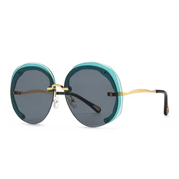 Слънчеви очила в кръгла европейската и американската рамки за улични снимки, трендови цветни слънчеви очила в ретро стил за подиум