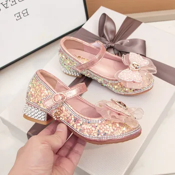 Обувки Принцеси за момичета; Новост 2023 г.; Модни Детски Кожени обувки с перлата на носа; Детска Мека подметка обувки с високи токчета